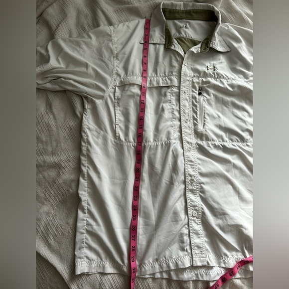 Under Armour White Button down men’s Heatgear Shirt with Wind flow design Size L - Picture 5 of 7